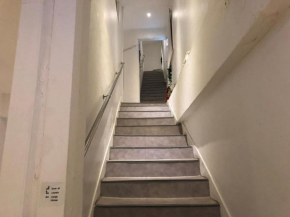 Chris Hostel